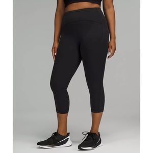 NWT Swift Speed High Rise Crop